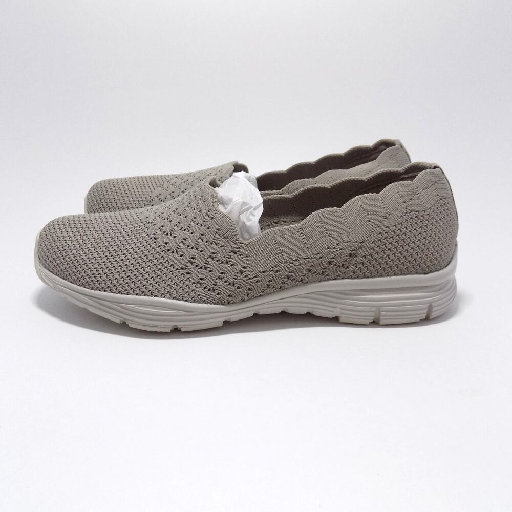 SKECHERS Seager Scallop Slipon Sneaker in Taupe Women's- Size 6.5 - Brand New